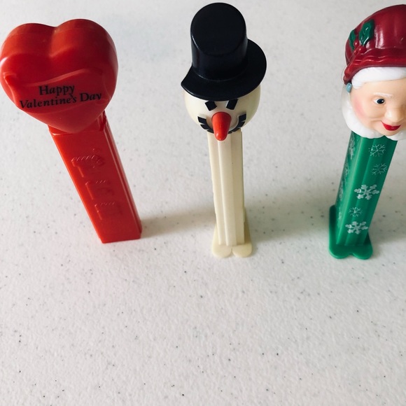 Pez Dispensers Mrs. Claus, Valentine and Snowman - Picture 6 of 6